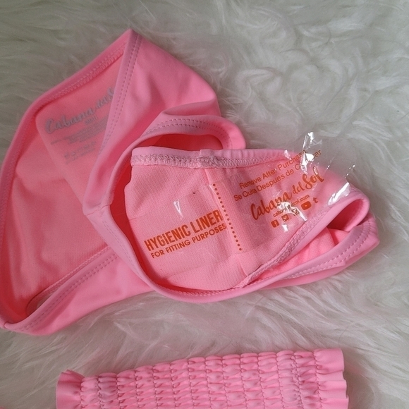 NWT Cabana del Sol - small 2 piece bikini - bubble gum pink - bandeau swimwear - Picture 11 of 12